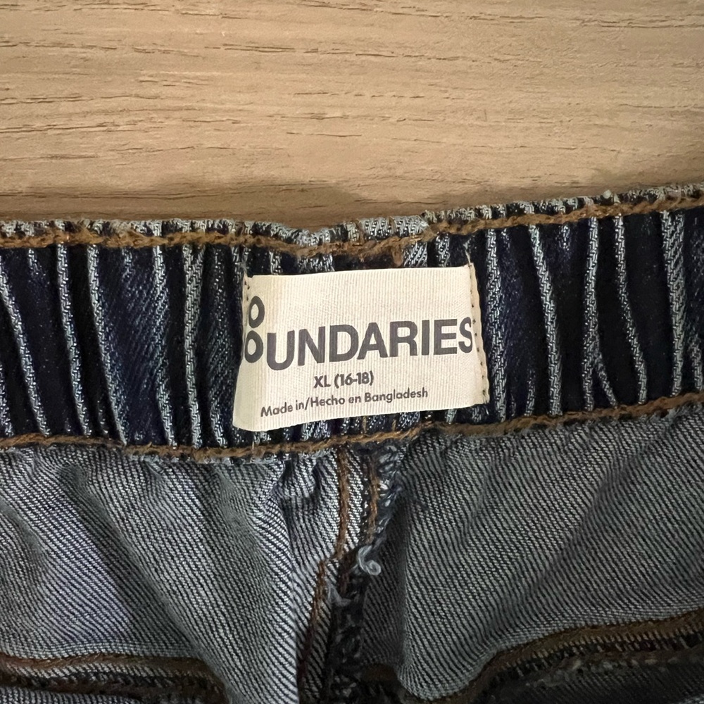 Bundle of three pairs of NEW women’s jeans sz 18 Vera Bradley no boundaries tim - Picture 9 of 15
